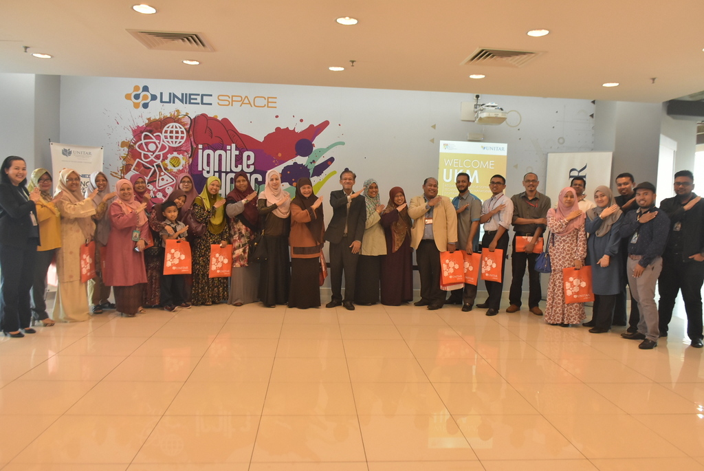 UKM 1716